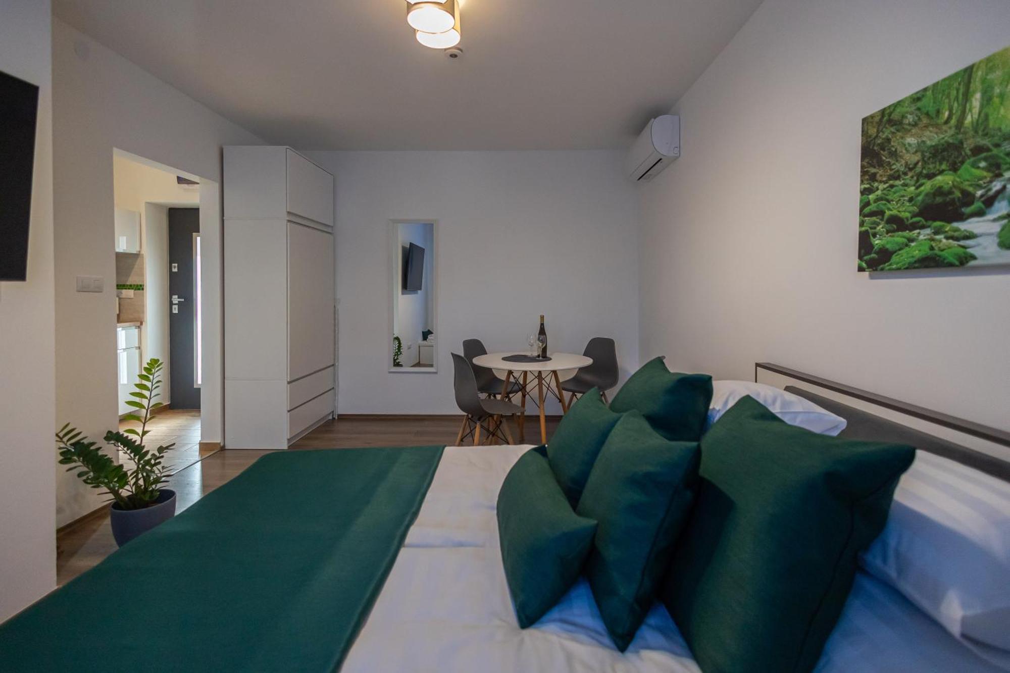 Happy Home Apartman 미슈콜츠 외부 사진
